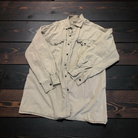 Levi's Other - Vintage Levi’s Light Tan Button-Up Shirt size L